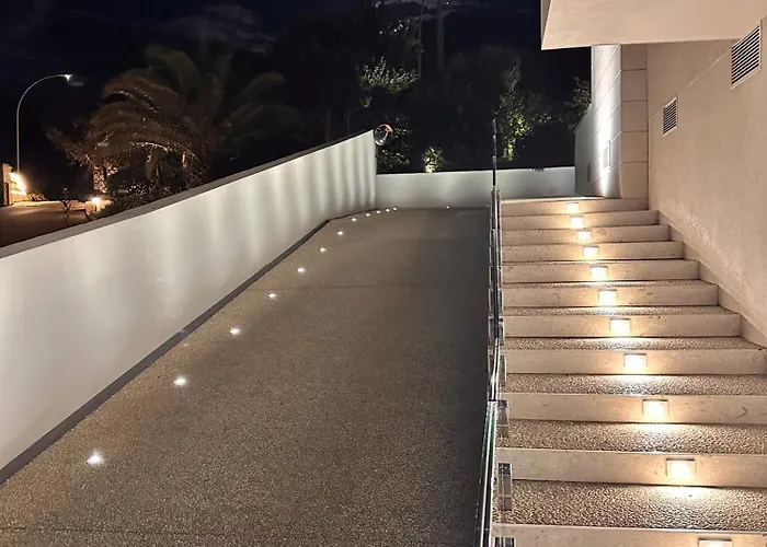 Calabona\'S Promenade Apartment