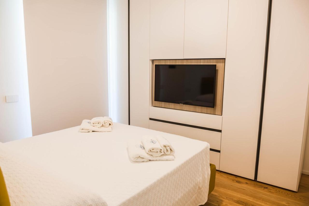 Calabona's Promenade Apartment *